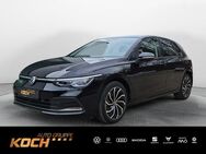 VW Golf, 2.0 TDI VIII Active, Jahr 2023 - Ellwangen (Jagst)