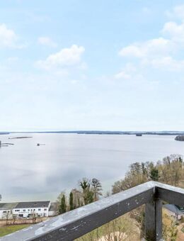 Fantastischer Blick über den "Großen Plöner See"! Gemütliches 1-Zimmer-Apartment über den Dächern von Plön. - Plön