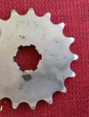 Absolut neues Kettenritzel aus Stahl, 17 Zähne, für 5/8` x 3/8` Kette (Kettentyp 530), Verzahnung mit 6 Zähnen in 91364