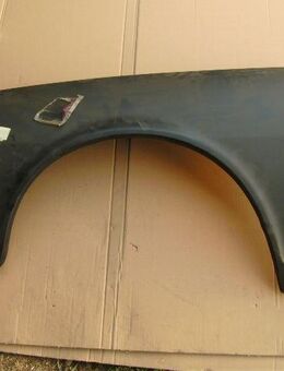 Mazda 323 Bj77-86 Kotflügel re + li neu NOS(Teile) - Illerrieden