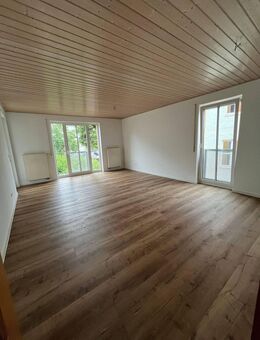 Moderne 3-Zimmer-Wohnung mit Loggia und Tiefgaragenstellplatz - Neumarkt (Oberpfalz)