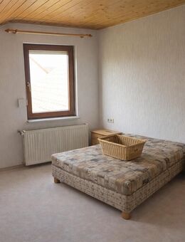 Charmantes, renovierungsbedürftiges Einfamilienhaus auf großzügigem Traumgarten - Schnelldorf