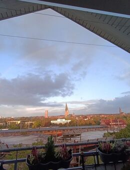 ETW mit Penthouse-Charakter über zwei Ebenen, uneinsehbar mit unverbaubarem Blick und TG-Stellplatz. - Lüneburg