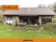 Barrierefreies Wohnen: Neuwertiger Bungalow mit Satteldacheindeckung in Ortskernlage von Bendestorf - Bendestorf