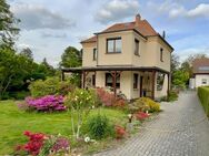 Gepflegtes Einfamilienhaus mit separatem Haus für Büro oder Gewerbe in Eichwalde - Eichwalde