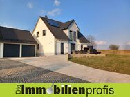 56026 - Neuwertiges EFH mit 5 Zimmern und Doppelgarage in Rehau - Rehau