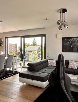 Modernes Wohnen mit Sonnenplatz - 2-Zimmer-Wohnung mit Terrasse und Carports - Gerstetten