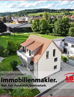 Erstbezug! Exklusive 2-Zi Dachgeschosswohnung mit Balkon Sofort verfügbar! - Owingen