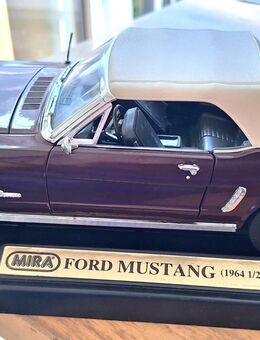 Oldie--Modellauto 1:18 Ford Mustang 64 1/2 Golden Line OVP - Meckenheim