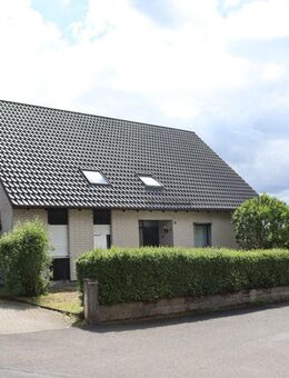 Gepflegtes Zweifamilienhaus in toller Lage von Lauter... Eigennutzung oder Kapitalanlage - Lauter