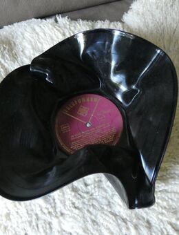 Vinyl-Schale - Schallplatten-Schale - Riegel (Kaiserstuhl)