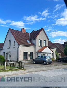Mehrfamilienhaus mit 9 Einheiten, Garten, Stellplätzen und Garagen - Reinfeld (Holstein)