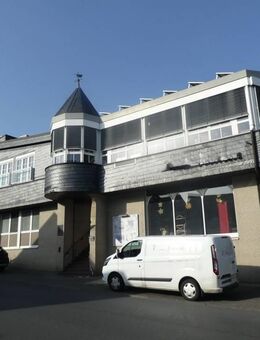 Wohn- und Geschäftshaus auf weitläufigem Grundstück in Weilmünster-Wolfenhausen! - Weilmünster