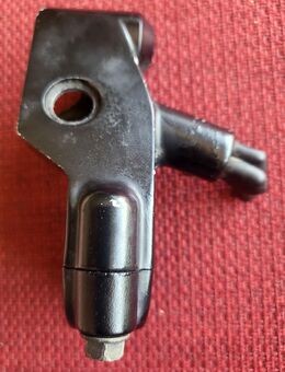 Gebrauchte Kupplungsarmatur mit funktionierendem Kontaktschalter, schwarz, ohne Kupplungshebel, 10 mm Durchmesser von Kupplungshebelbolzen, für 24 mm Lenkerstummel, Versand gegen Aufpreis möglich, 5,- € - Unterleinleiter
