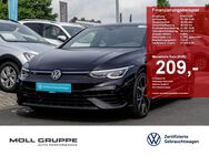 VW Golf, R Performance, Jahr 2023 - Düsseldorf