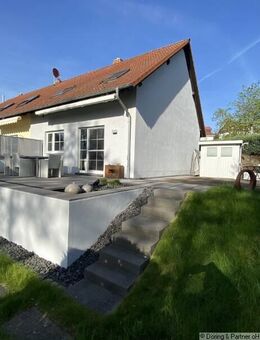 schmuckes Reihenendhaus mit großer Terrasse, Sauna und 2 Carport-Stellplätze - Brahmenau