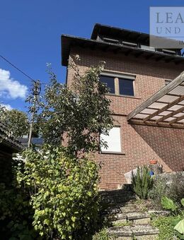 Attraktive Doppelhaushälfte in bester Lage von Freudenberg - Freudenberg (Nordrhein-Westfalen)