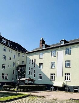 Studenten aufgepasst! Geräumige 5-Zimmer-Wohnung in Ilmenauer Stadtmitte - Ilmenau