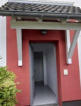 Strandnahe, freie 2-Zi.-Erdgeschoss Wohnung mit Garten - Nienhagen (Mecklenburg-Vorpommern)