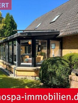 Einfamilienhaus mit Garage und Terrasse im beliebten Stadtteil Halebüll der Kreisstadt Husum - Husum (Schleswig-Holstein)