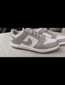 NEU | Nike Dunk Low Damen - riechen noch neu. in 73249