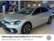 VW Polo, 1.0 l TSI Life, Jahr 2022 - Berlin