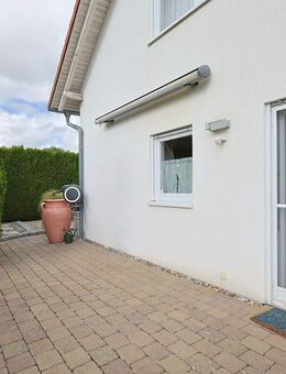 Vermietete Doppelhaushälfte mit Einliegerwohnung und Wohlfühlatmosphäre in Deufringen - Aidlingen
