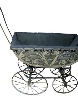 historischer Puppenwagen, um 1900 - Dresden