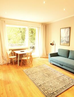 Möblierte helle 1-Zimmer-Wohnung mit Südbalkon - Berlin