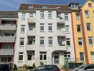 Erstbezug nach Sanierung: Charmante 3-Zimmer-Wohnung im Hochparterre mit Altbauflair + hohe Decken! - Kiel