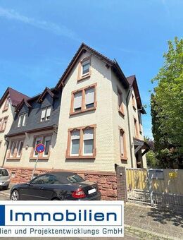 * * * Im Herzen von Mühlheim * * * Großzügiges 1-Familienhaus-Doppelhaushälfte mit Pkw-Stellplatz - Mühlheim (Main)