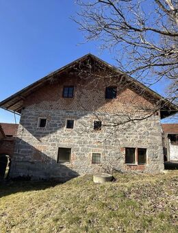Vierseithof/Baudenkmal mit Potenzial in toller Aussichtslage - Nähe Tittling - Tittling