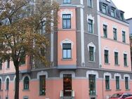 Hübsche Dachgeschoßwohnung im gepflegten Mehrfamilienhaus - Zwickau