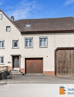 Bauernhaus mit Nebengebäuden/Schuppen und schönem Grundstück - Obernheim