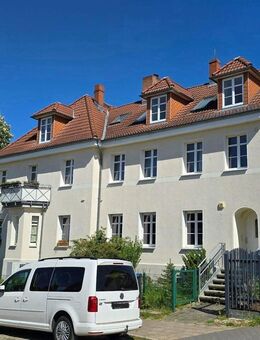 Provisionsfrei von Privat: vermietetes, energetisch saniertes 3-Familienhaus in Berlin-Altglienicke - Berlin