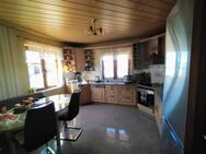 Zweifamilienhaus mit Doppelgarage und Garten - Sohren