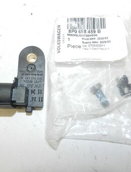 VW Amarok usw. Bremslichtschalter 8P0698459B Neuteil - Nuthe-Urstromtal