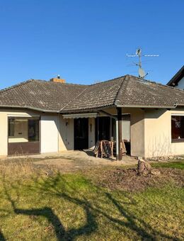 Familienparadies: Bungalow mit weitläufigem Garten zum Spielen & Entspannen - Seukendorf