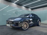 Porsche Cayenne, GTS Coupe | | Hinterachslenkung |, Jahr 2024 - München