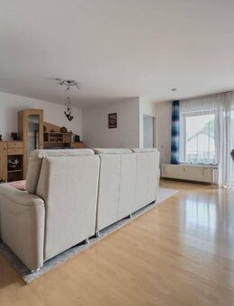 Zentrumsnah wohnen - 2 Zimmer mit Balkon und Stellplatz! - Kirchheim (Teck)