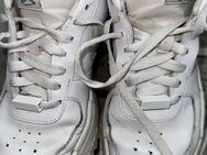 Getragene Schuhe wie Nike Sneaker stinky Sandalen High Heels Pumps Stiefel nur für DICH! - Berlin Treptow-Köpenick