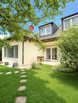 Charmante, sonnige Doppelhaushälfte mit viel Platz für die Familie - Krailling