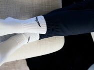 Getragene Socken und 🦶🏼📸 zu verkaufen - Pirmasens