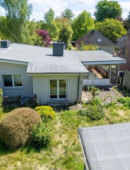Doppelhaushälfte mit Tiefgarage in idyllischer Lage am Naturschutzgebiet - Ahrensburg