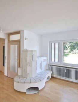 Im Bieterverfahren; Bungalow mit Einliegerwohnung, Garage und idyllischem Garten - Maulbronn