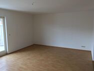 Helle 2-Zimmer-Wohnung mit Tiefgaragenstellplatz und Balkon in Eisenach-Stedtfeld - Eisenach