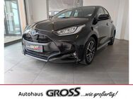 Toyota Yaris, 1.5 Hybrid Club Dual-VVT-iE Apple, Jahr 2020 - Amberg