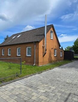 Perfekt für Familien - ein Zuhause mit Garten, Terrasse, Pool, Garage und Carport! - Wathlingen