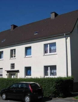 Ruhiges Haus sucht ruhige Mieter - 3-Zimmer-Wohnung in Werl - Balkon - neues Bad - Werl