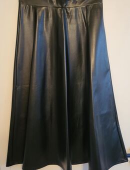 Langer PU Rock - Lachendorf